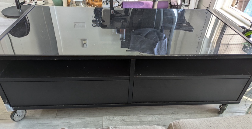 Coffee table w drawers and glass top - photo 4