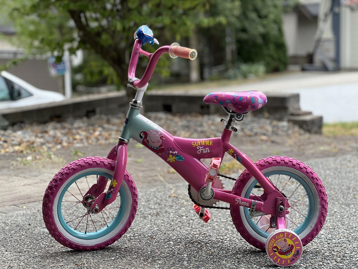 Peppa Pig bike with training wheels thumbnail