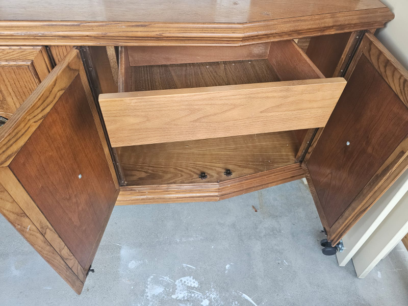 Wooden Cabinet with 4 Doors and 1 Drawer - photo 3