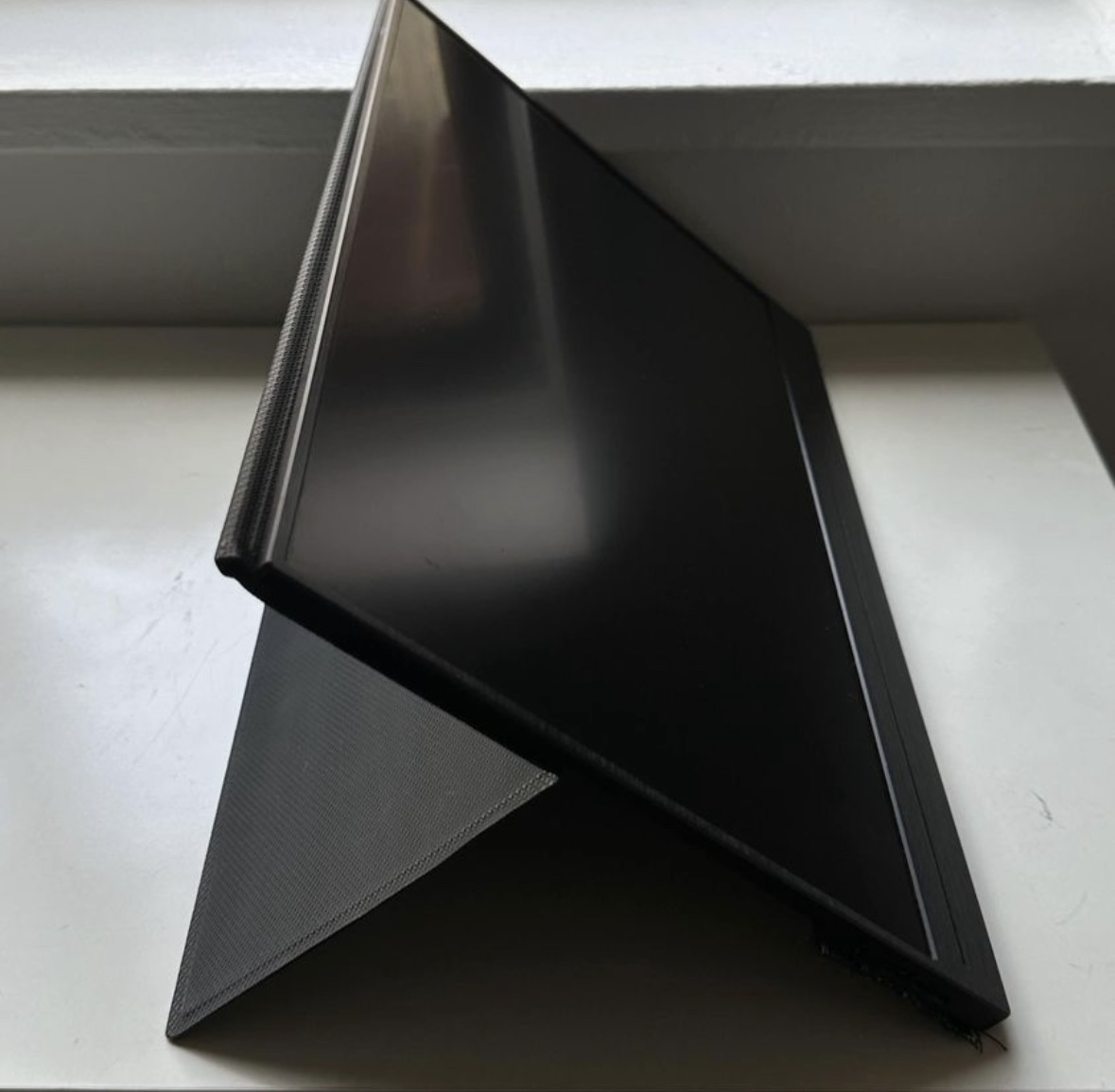 Portable-Monitor-for-Laptop - 15.6'' image indicator(2)