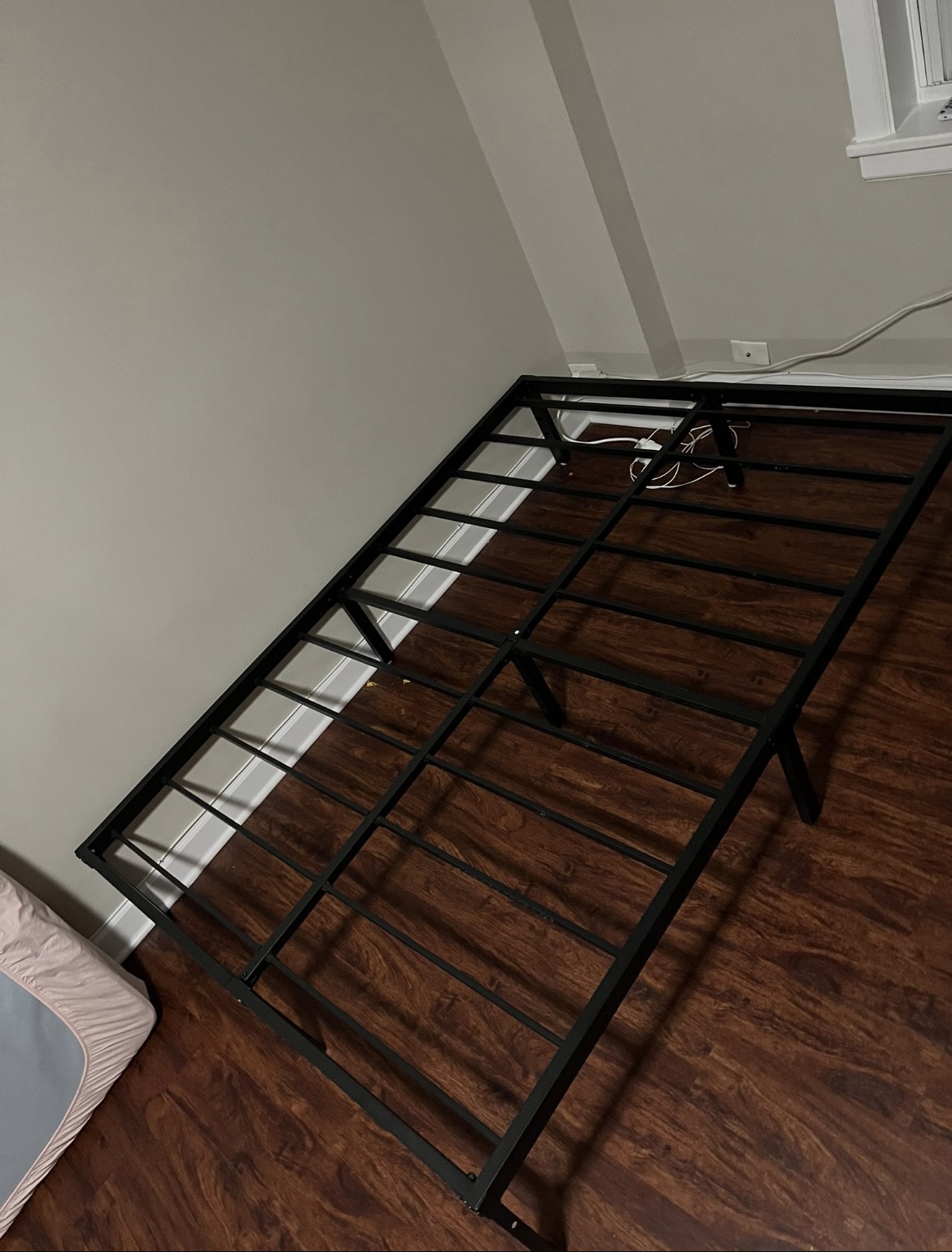 bed frame: Full