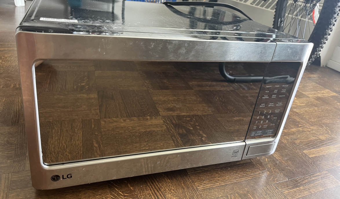 LG Microwave thumbnail