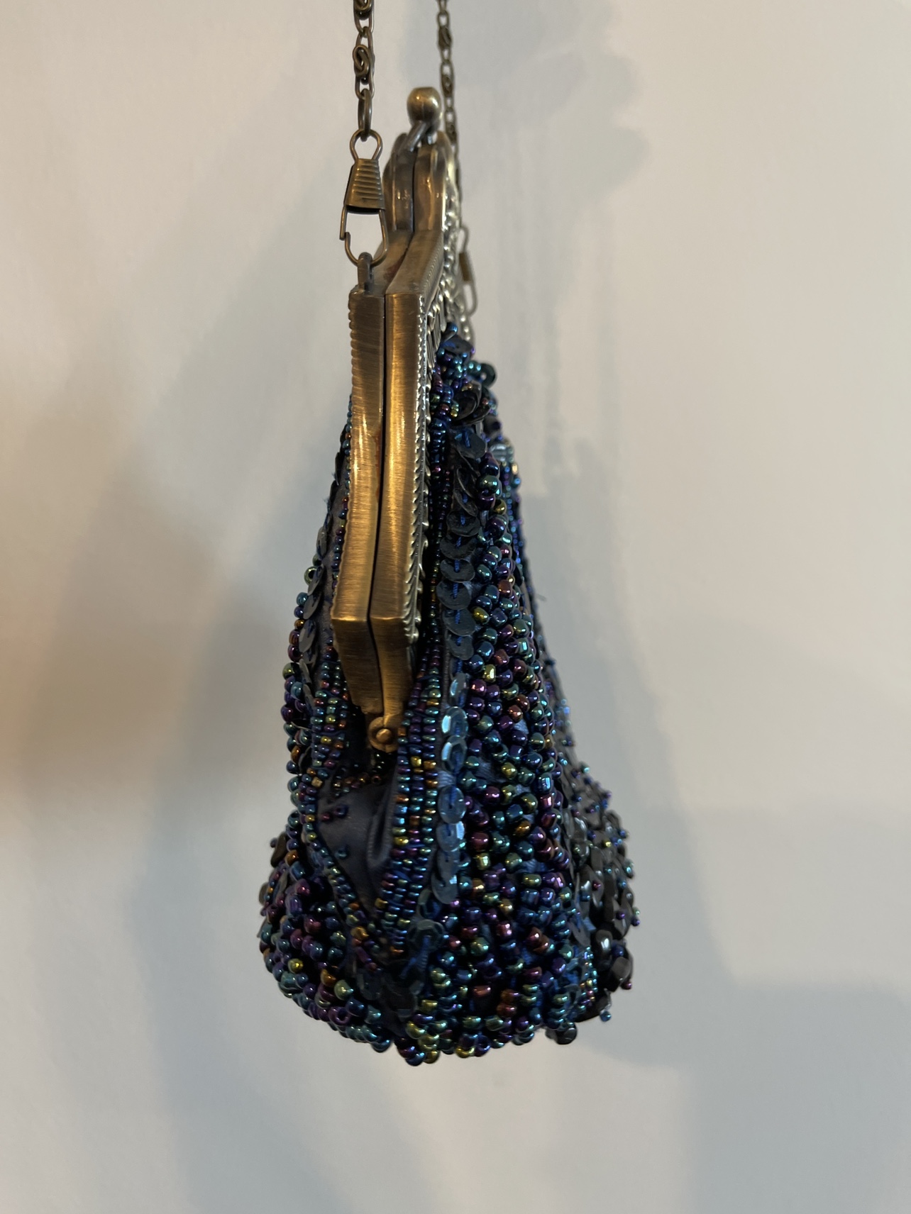 Beaded Evening Clutch image indicator(3)