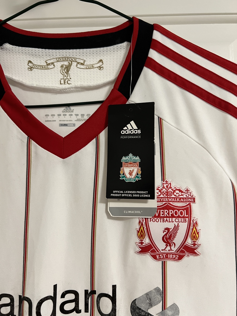 Liverpool FC Away Jersey 2010-2011 - photo 2