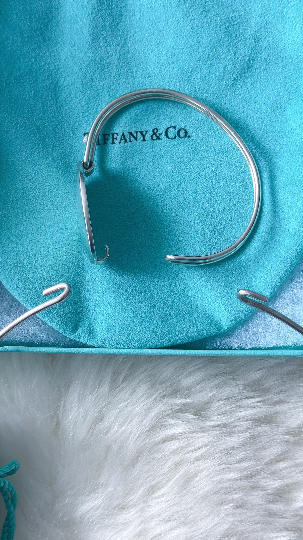 Tiffany & Co. XL oval ta wire necklace and bracelet SET image indicator(4)