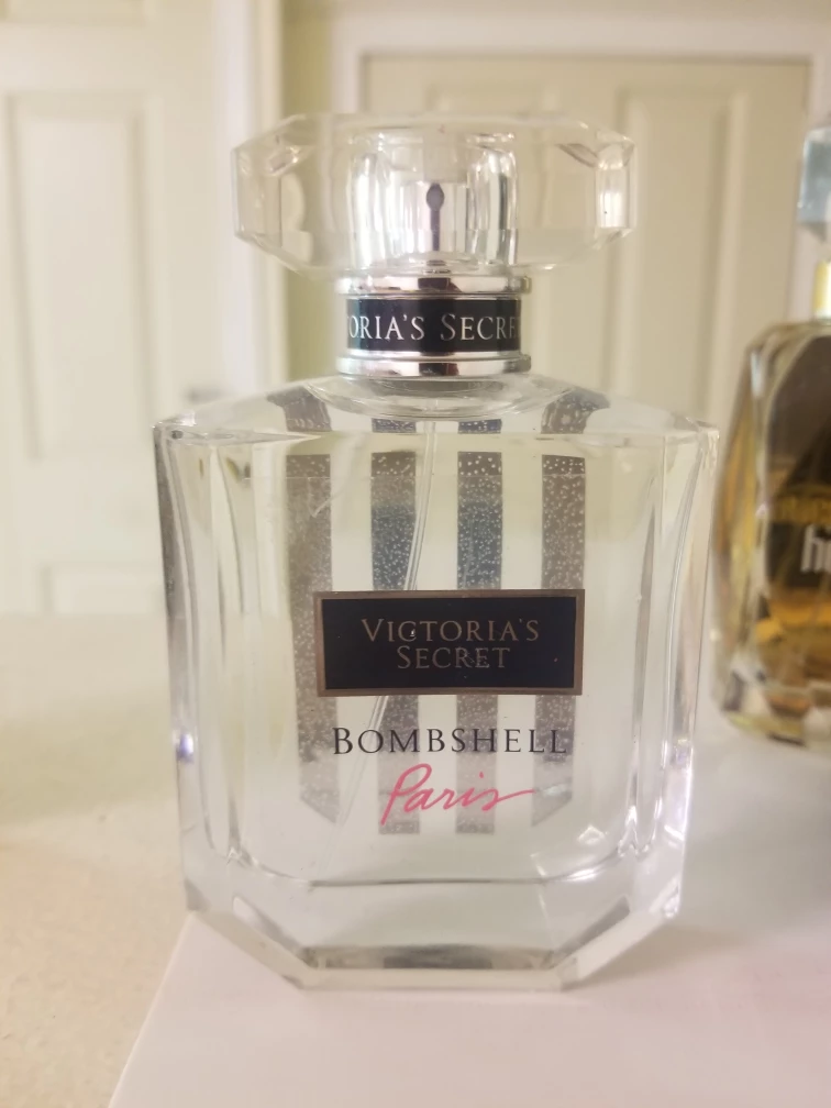 100ml victoria secret bombshell paris perfume thumbnail