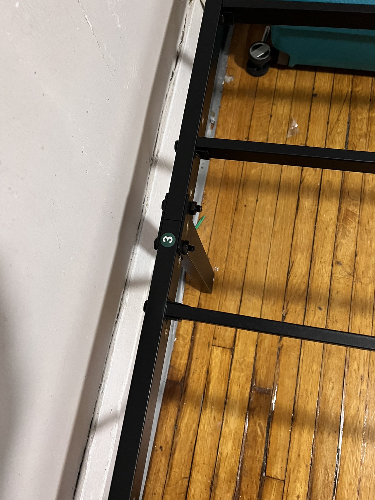 Twin Bed frame - photo 3