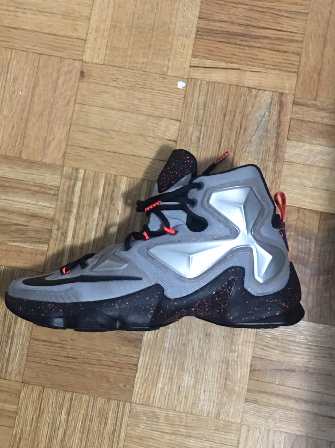 Lebron 13’s - photo 3