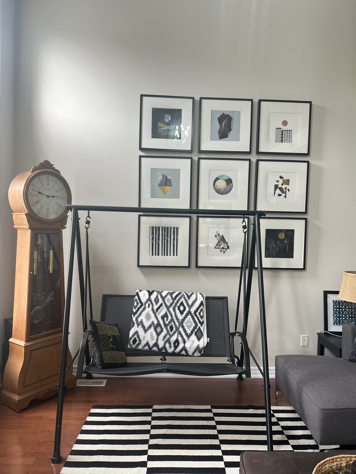 Wall frames with prints