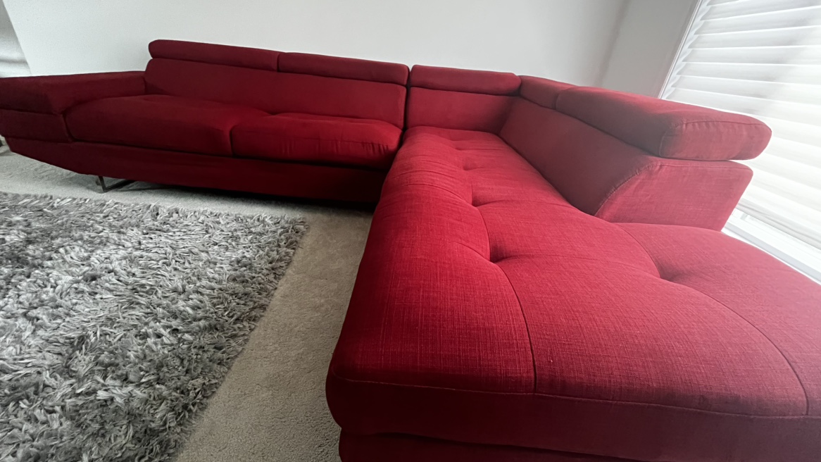 Red Modern fabric sectional in excellent condition image indicator(6)