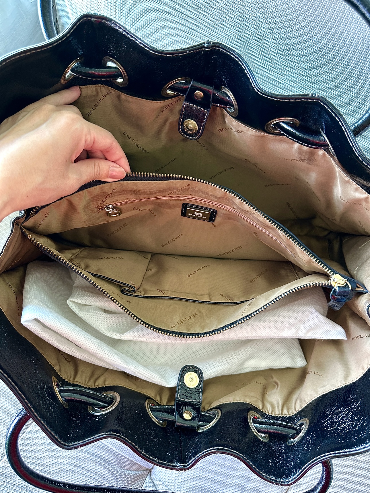 Black Leather Tote Bag - photo 3