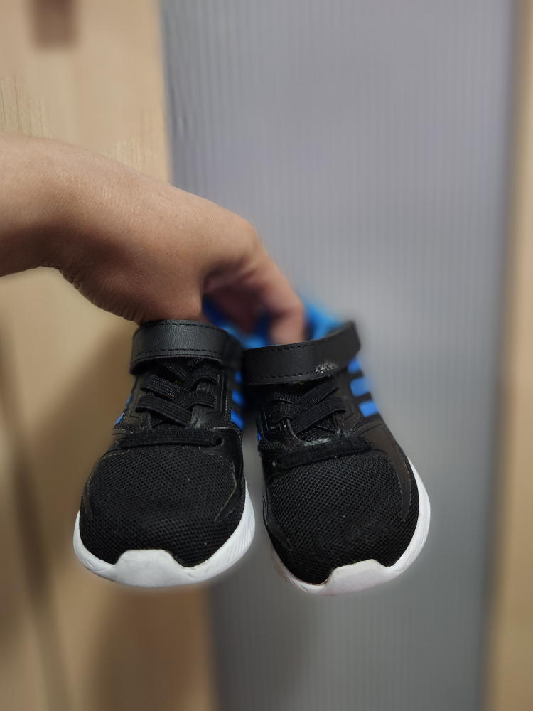 Adidas Toddler shoes - photo 2