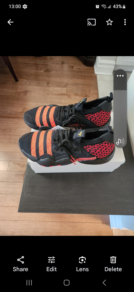 Pair of men's Adidas basketball shoes size 11.5 - photo 3