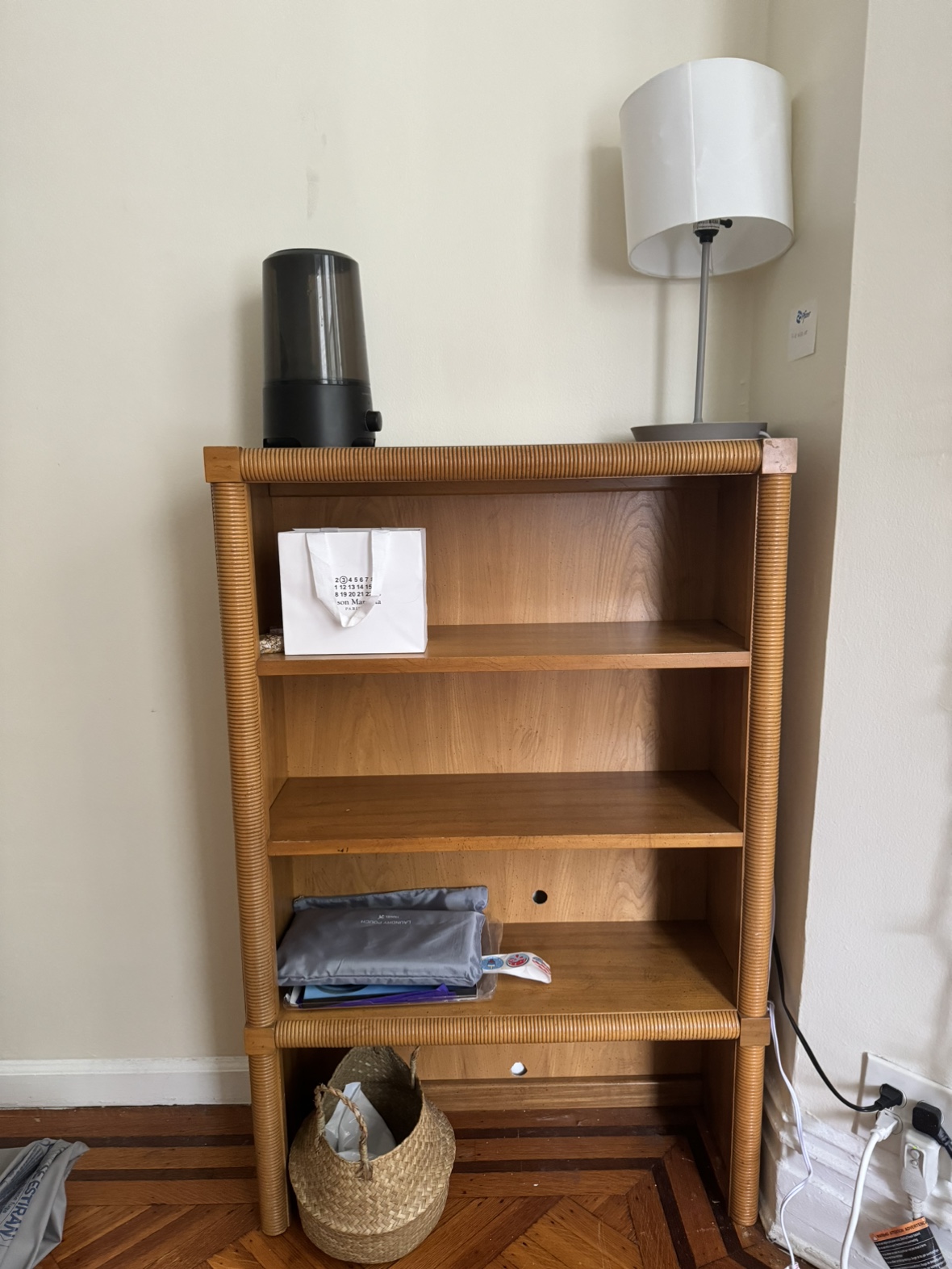 Wooden Book Shelf image indicator(2)