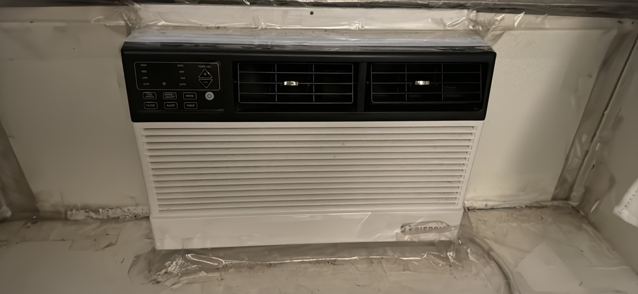Air Conditioner 8000 BTU Friedrich image indicator(2)