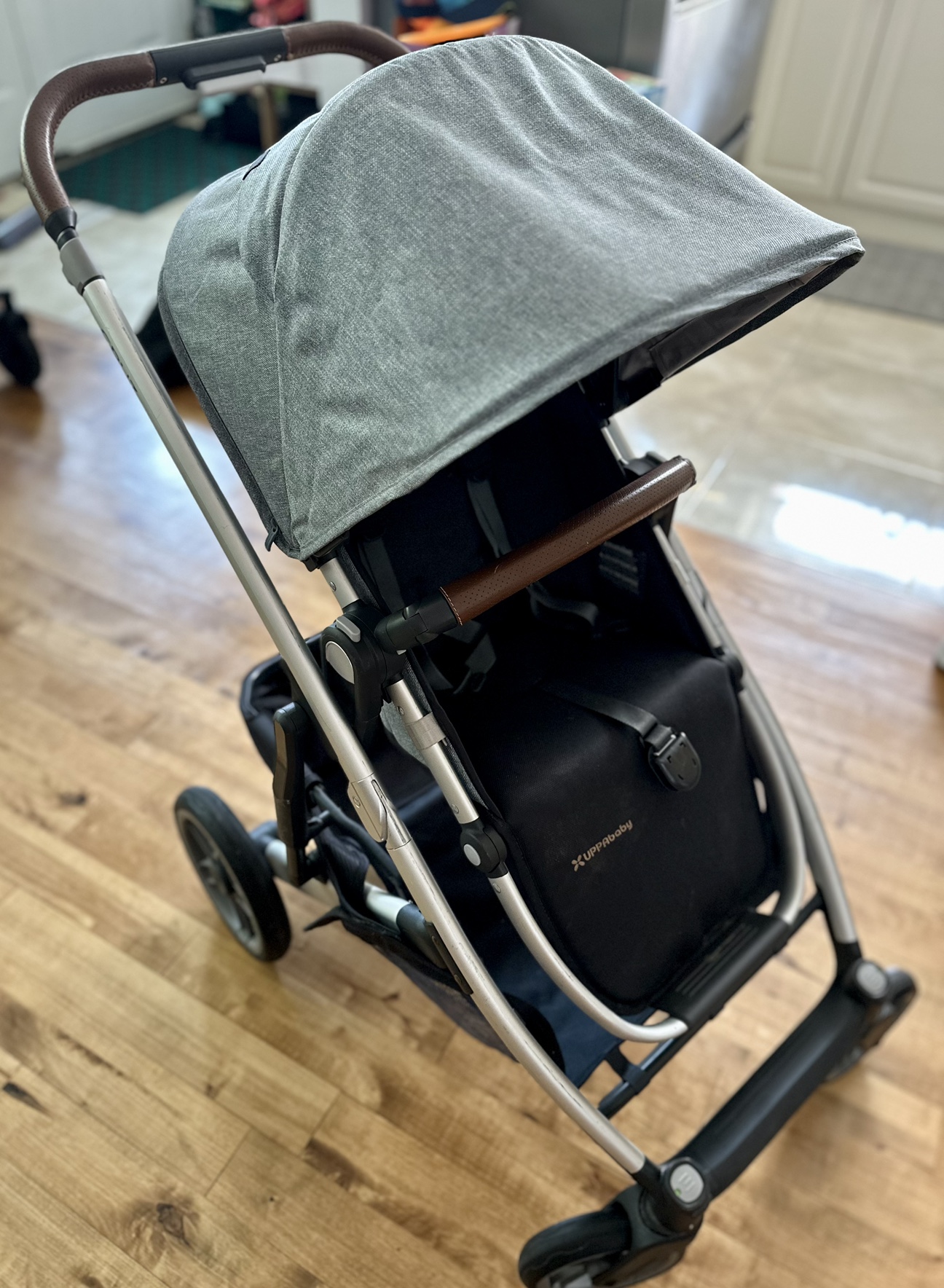 Uppababy Cruz V2 Stroller 2023 plus accessories image indicator(3)