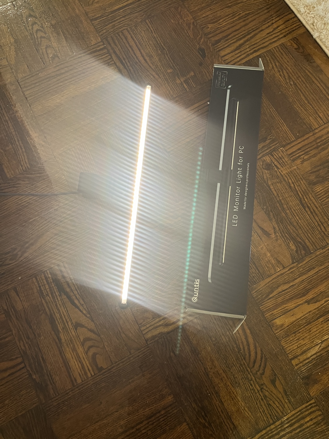 Quntis Clip-on PC Monitor Light thumbnail
