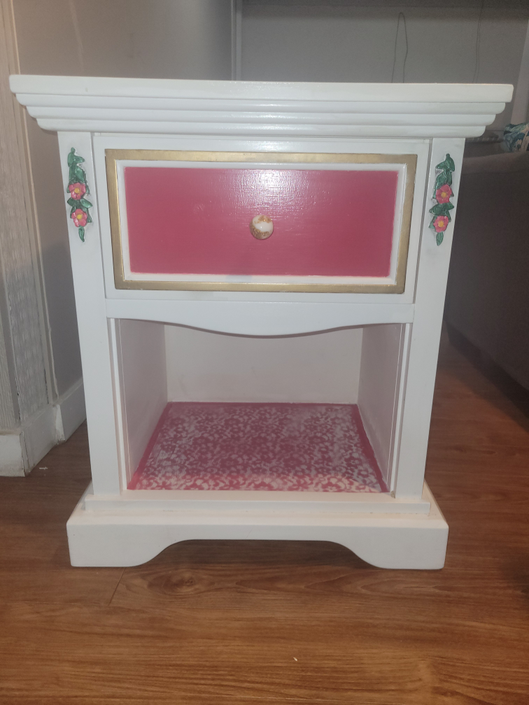 White Nightstand with Drawer
