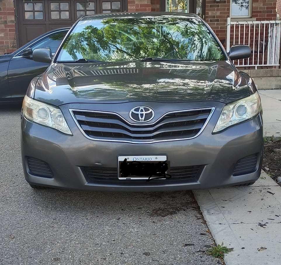 2011 Toyota Camry thumbnail