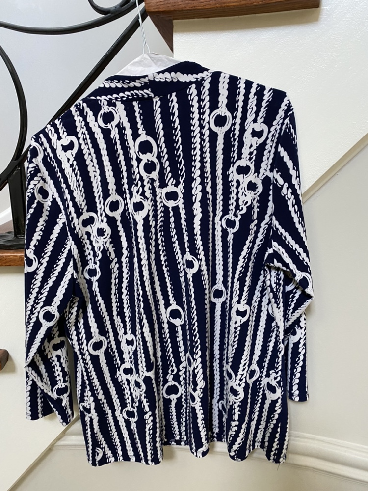 Women’s Blue and White Patterned Blouse image indicator(2)