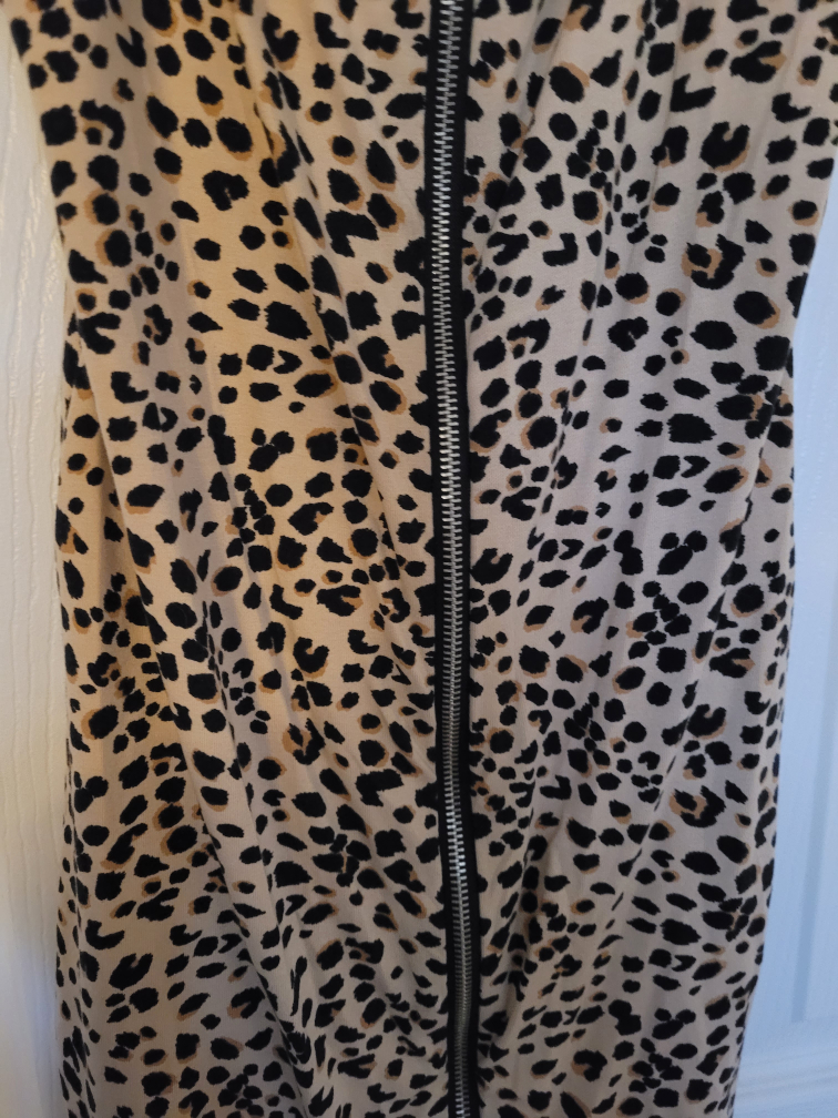 H&M Leopard Print Dress image indicator(2)