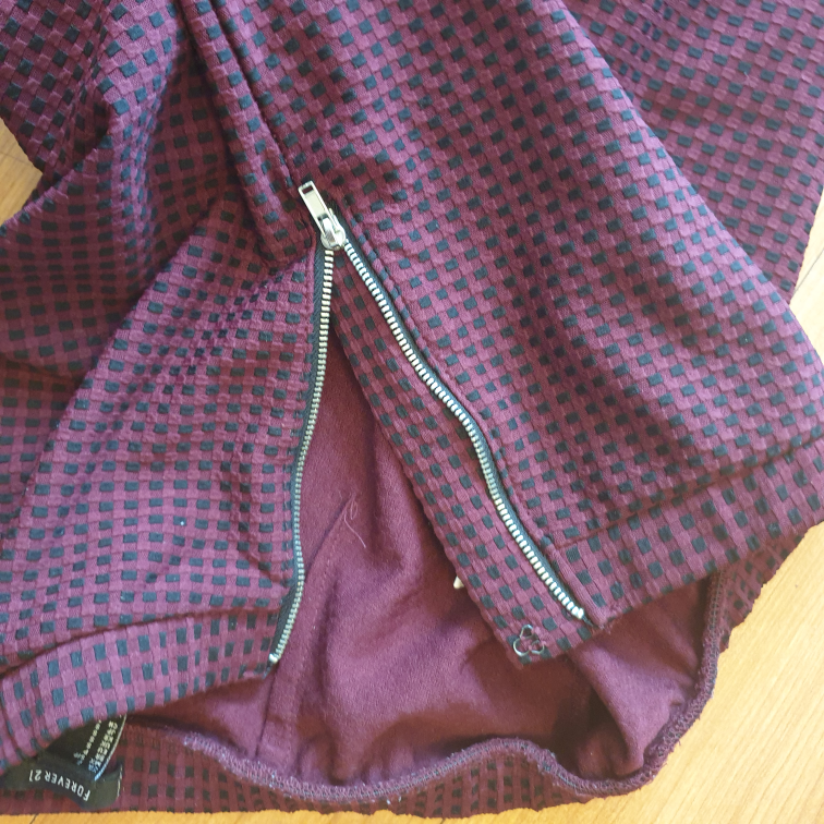 Forever 21 Burgundy Checkered Leggings image indicator(4)