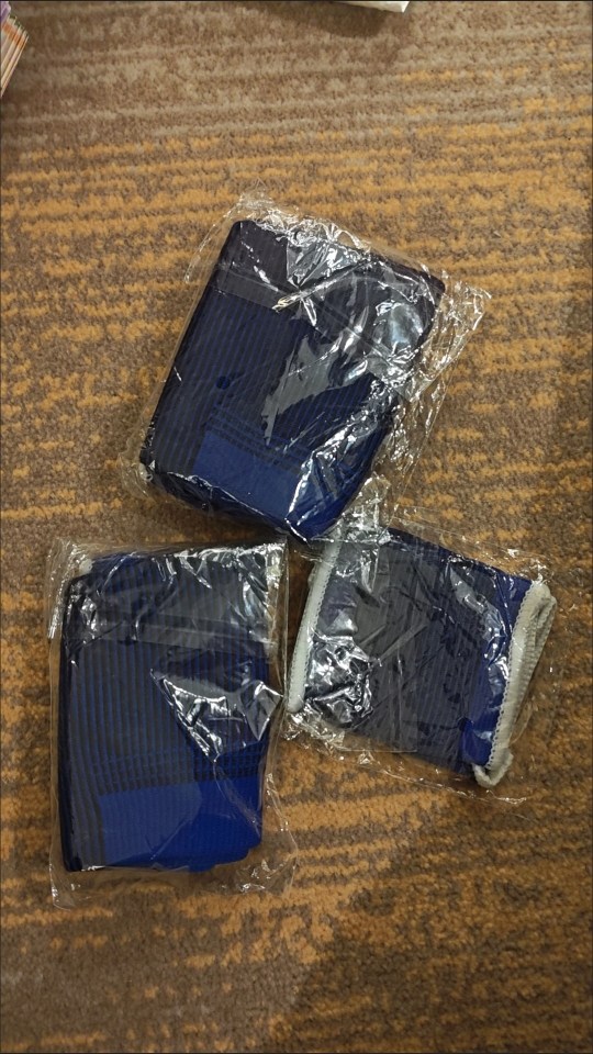 New Children's sports knee pads, elbow pads, wrist pads, - photo 4