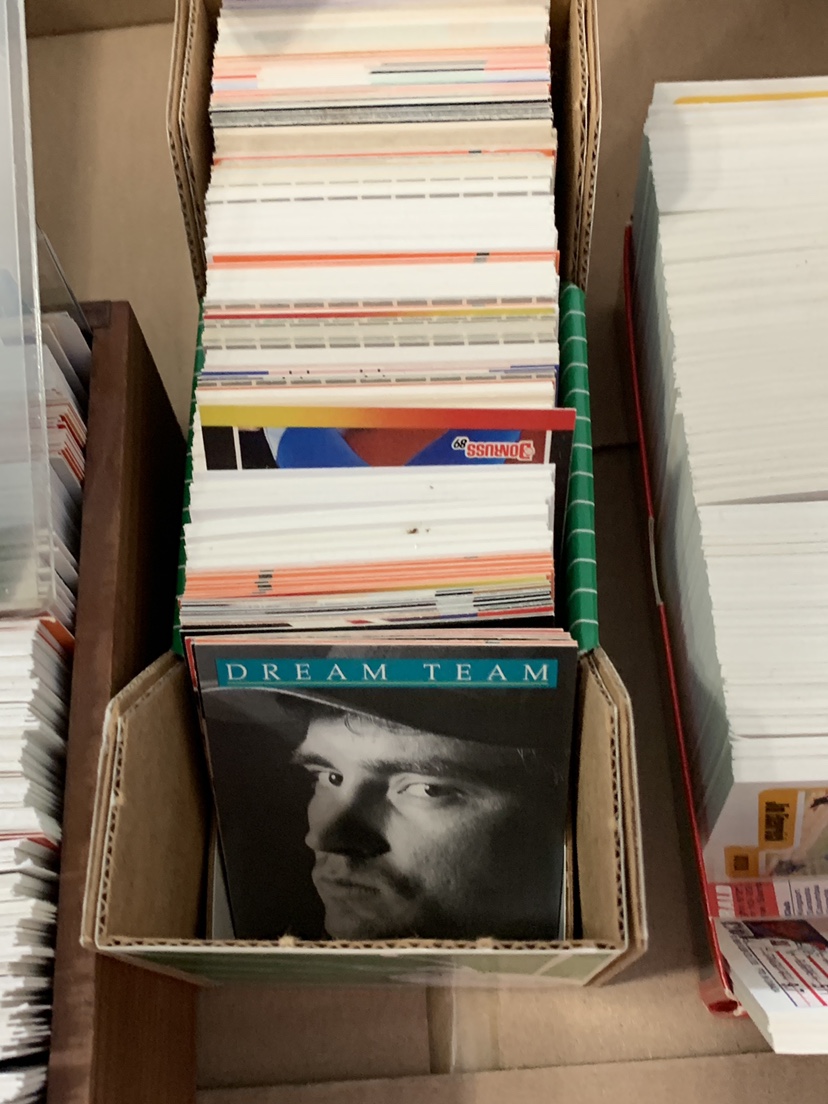 100s of old sports cards, baseball hockey. image indicator(3)