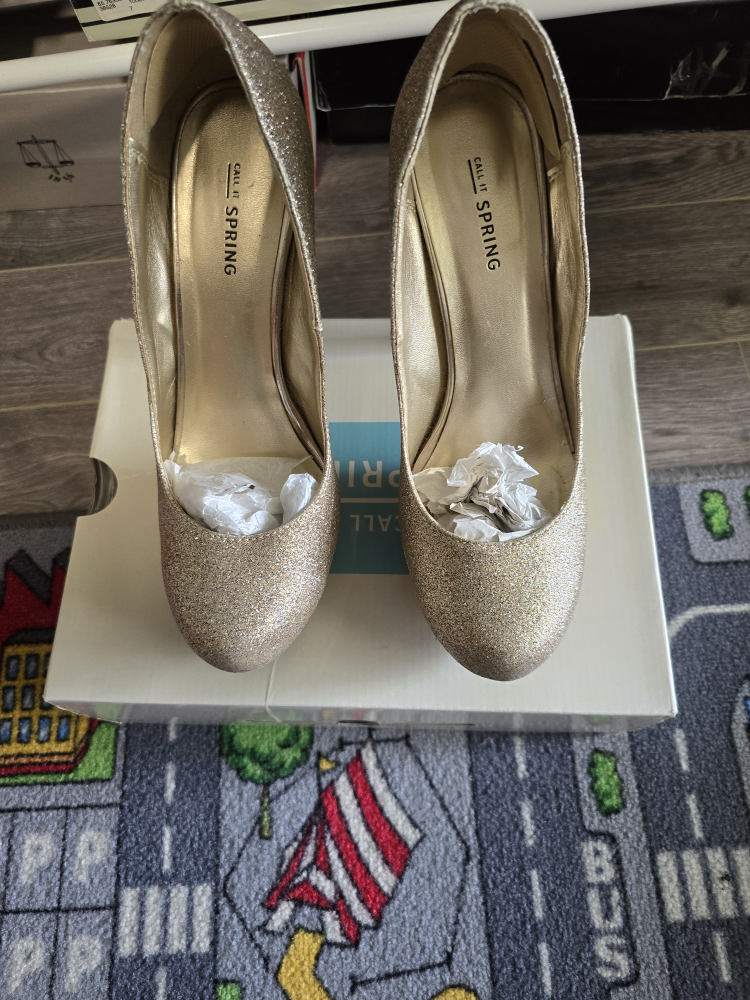 Gold Glitter Platform Heels image indicator(4)