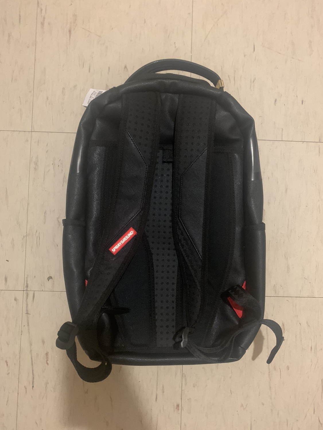 Sprayground backpack image indicator(2)