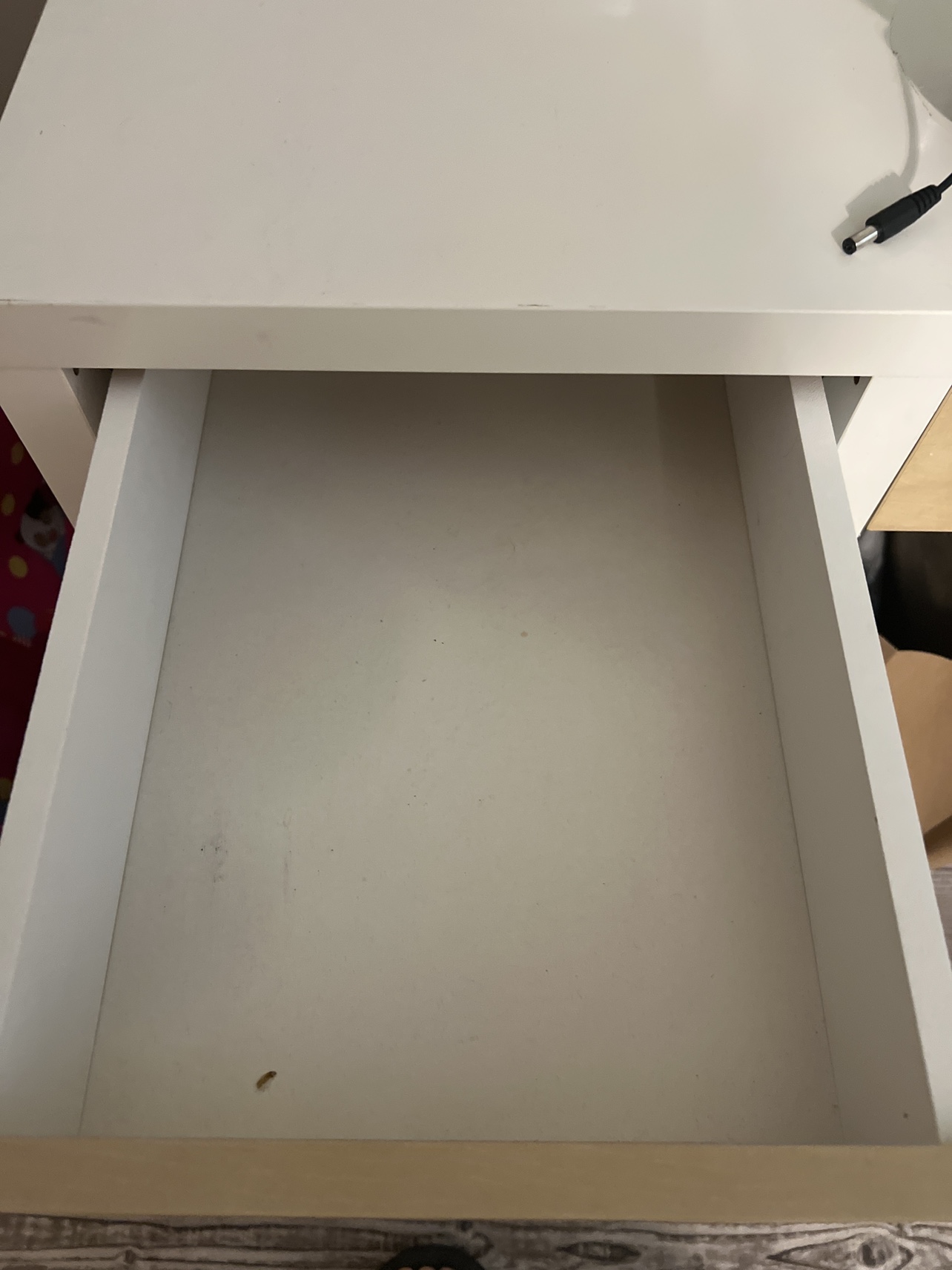 Table - photo 2