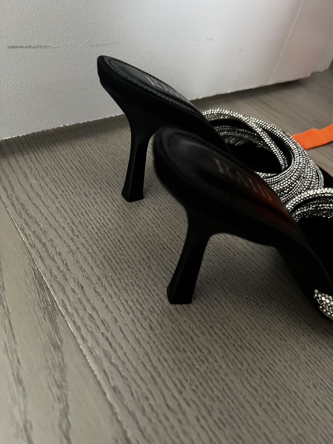 RAID Rhinestone Heels image indicator(4)