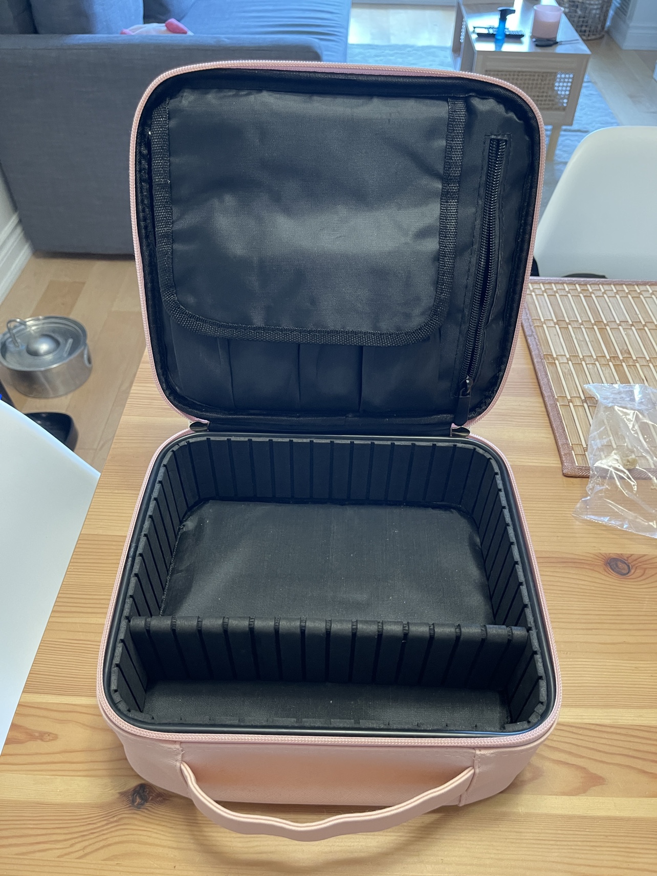 Pink Travel Makeup Bag - photo 4
