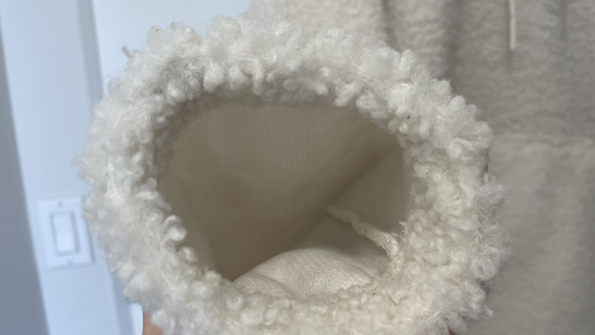 H&M White Teddy Fleece Hoodie image indicator(3)