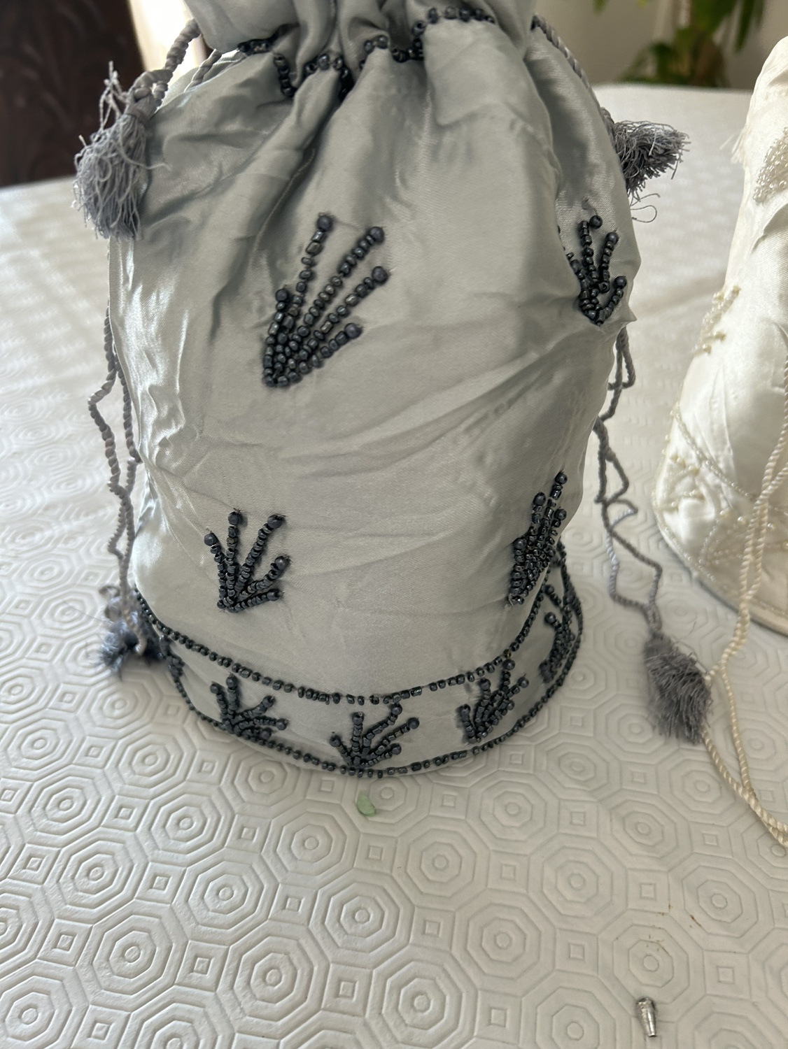 Beaded Gift Bags in various sizes image indicator(6)