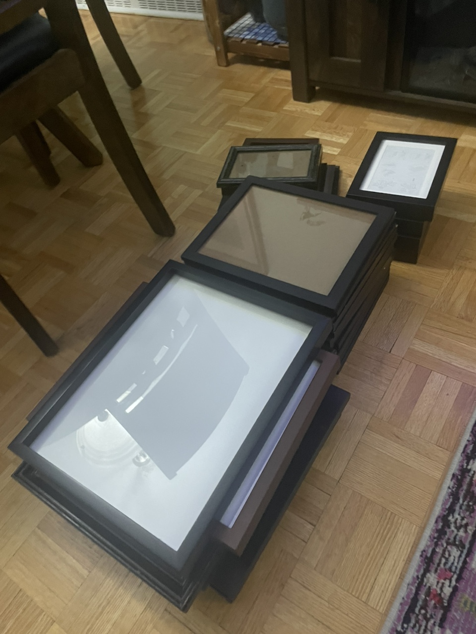Pictures frame thumbnail