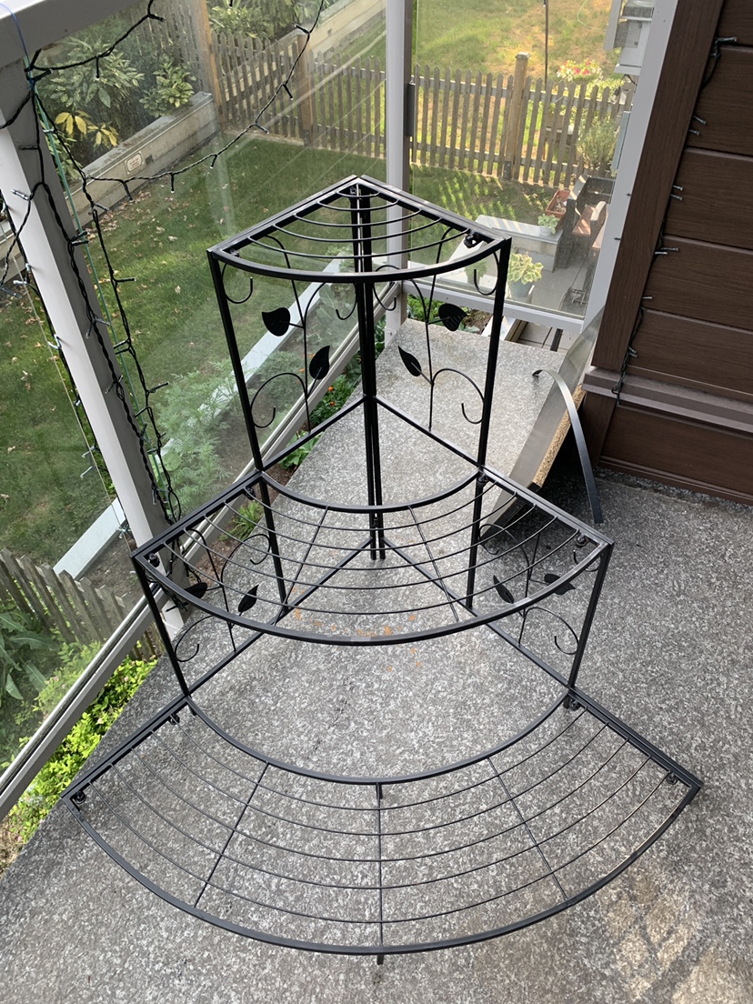 Corner Plant Stand thumbnail