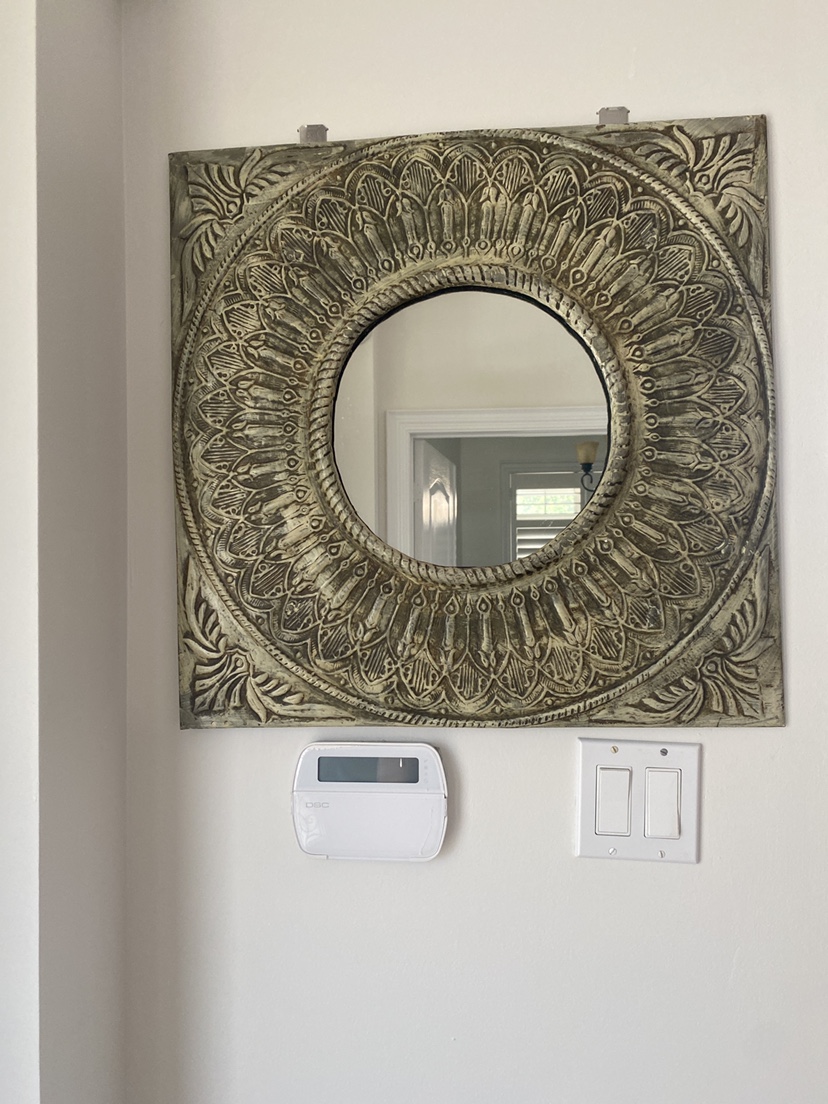 Ornate Elephant Statue with mirror image indicator(2)