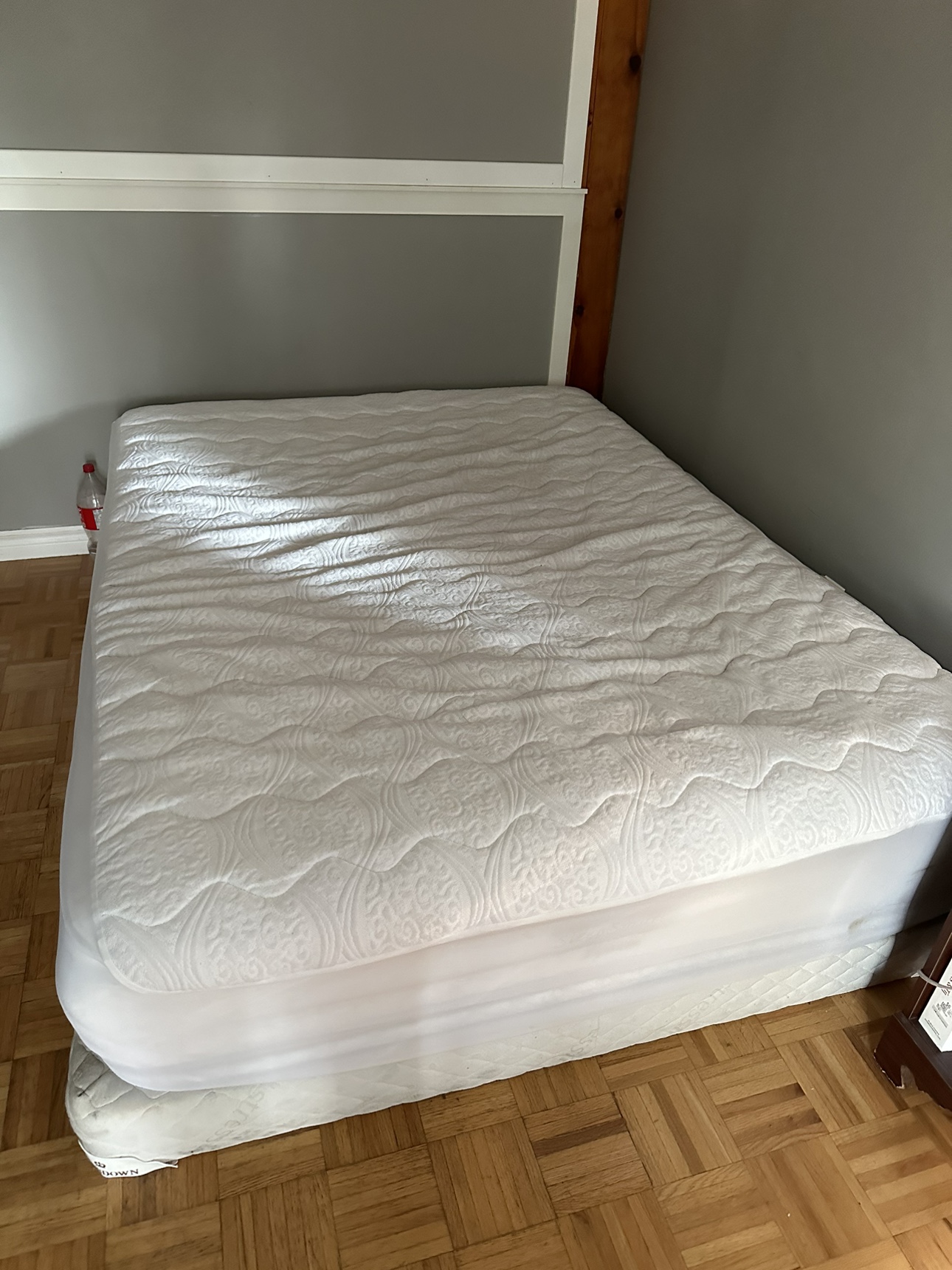 Queen Mattress and Box Spring