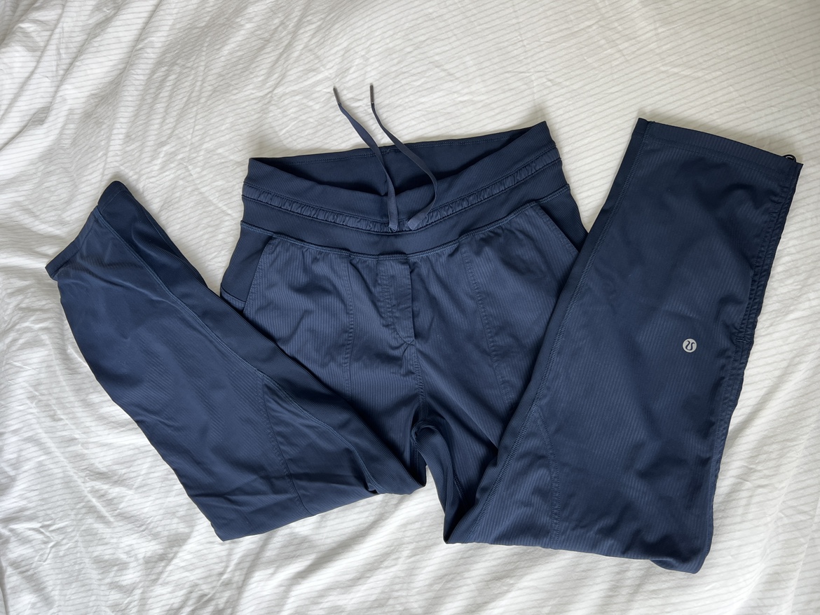 Lululemon Bottoms - size 6 (Bundle) image indicator(4)