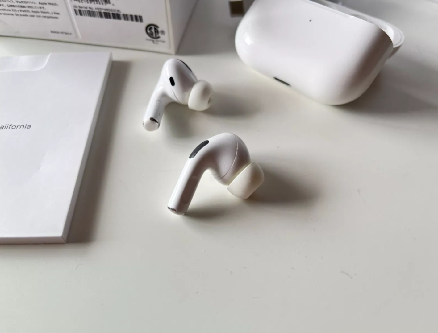 AirPods Pro 1st Gen (Negotiable) - photo 2