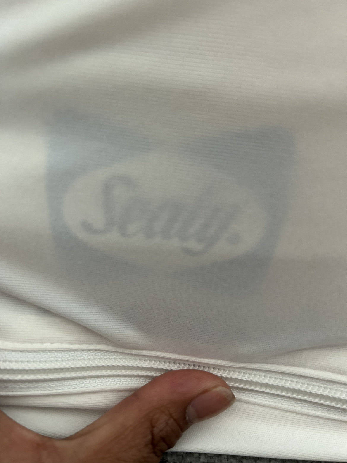 Used Sealy Queen Mattress - photo 2