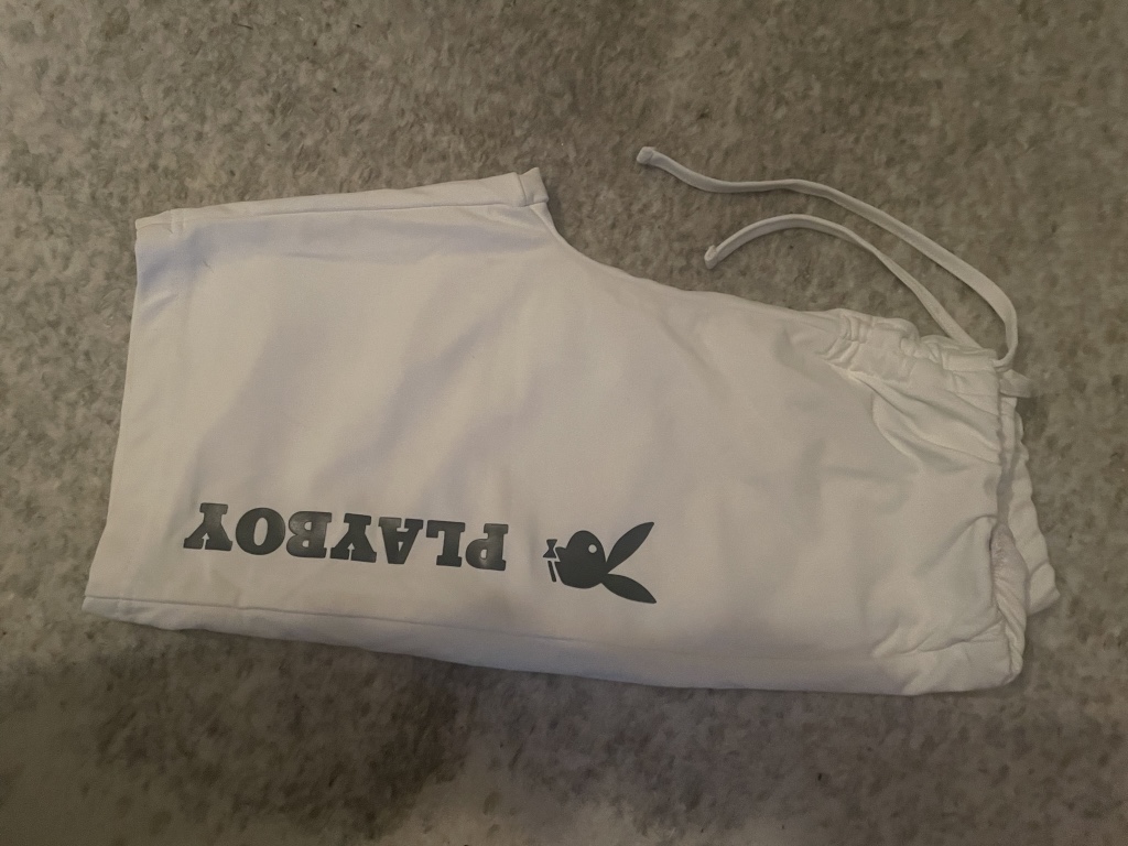 White stretchy shorts image indicator(3)