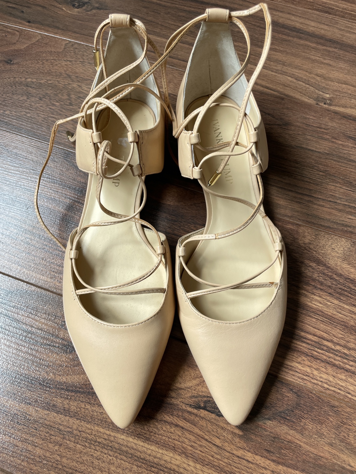 Ivanka Trump tan shoes thumbnail