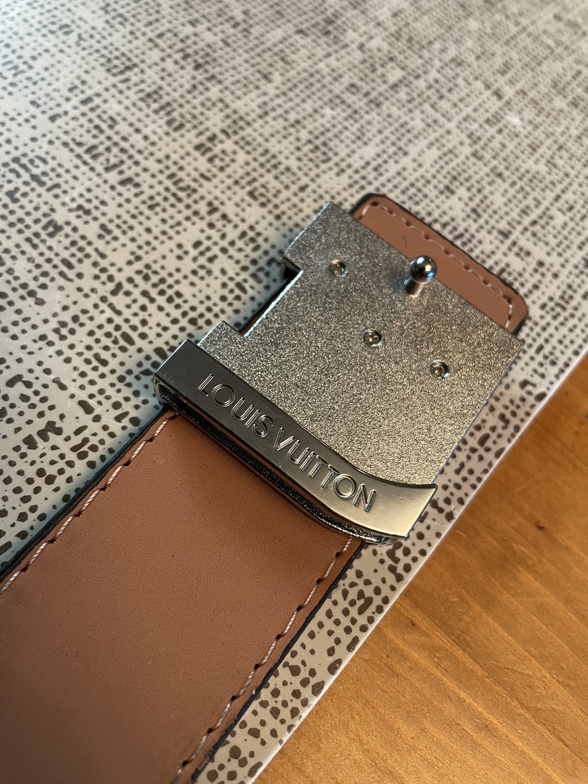 Louis Vuttion Belt - photo 2