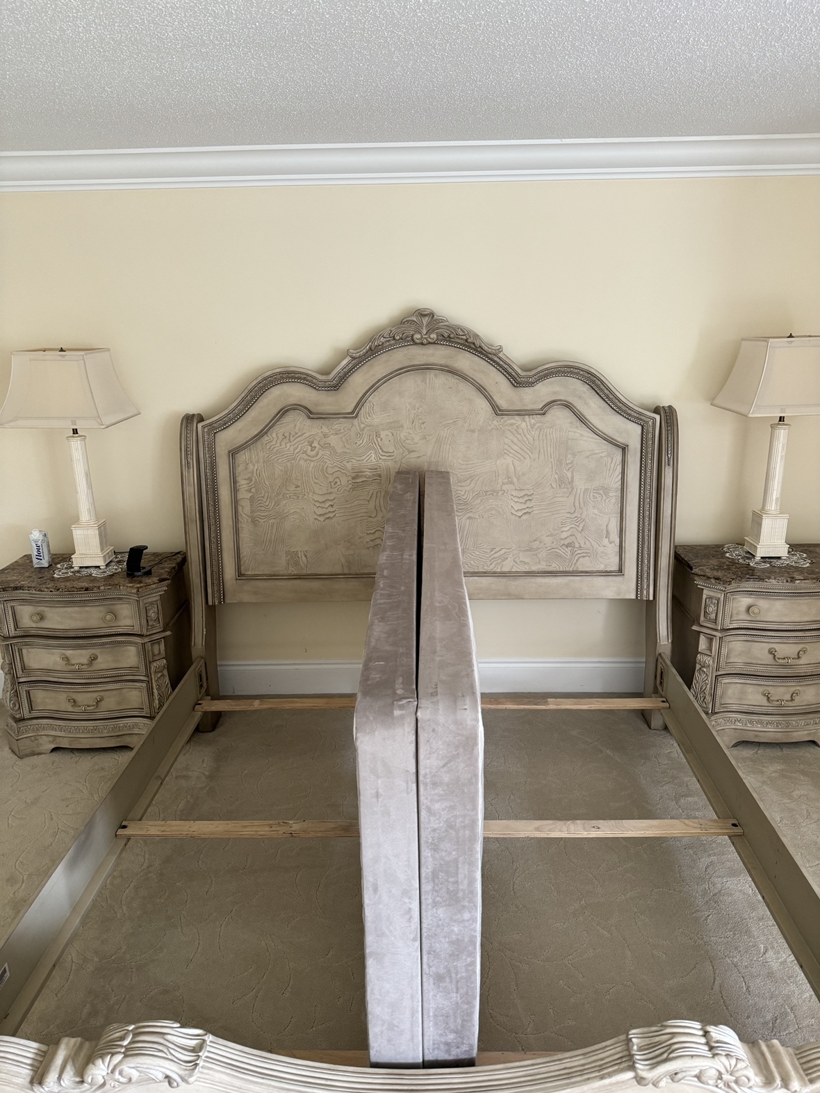 King Size Bedroom Set - photo 5