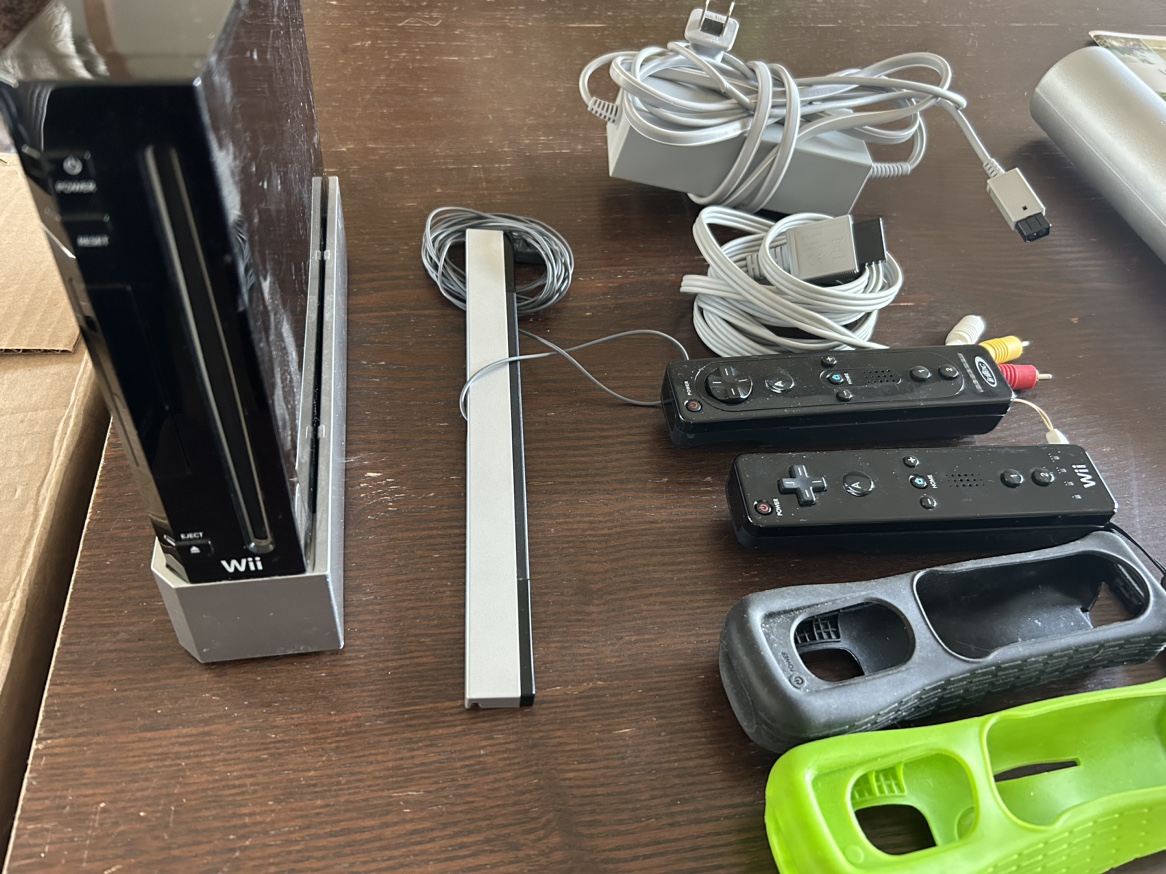 Wii + accessories