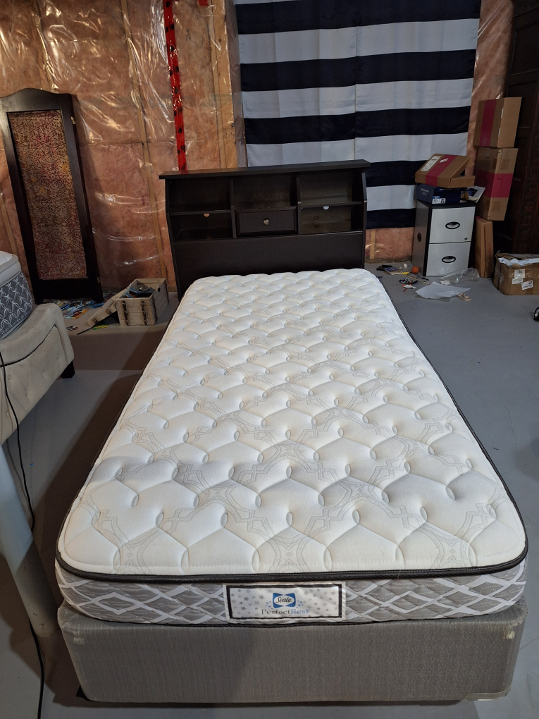 Twin bed set with headboard and metal frame