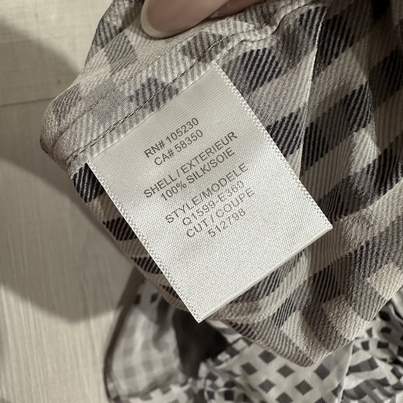 Grey Patterned Sleeveless Blouse image indicator(5)