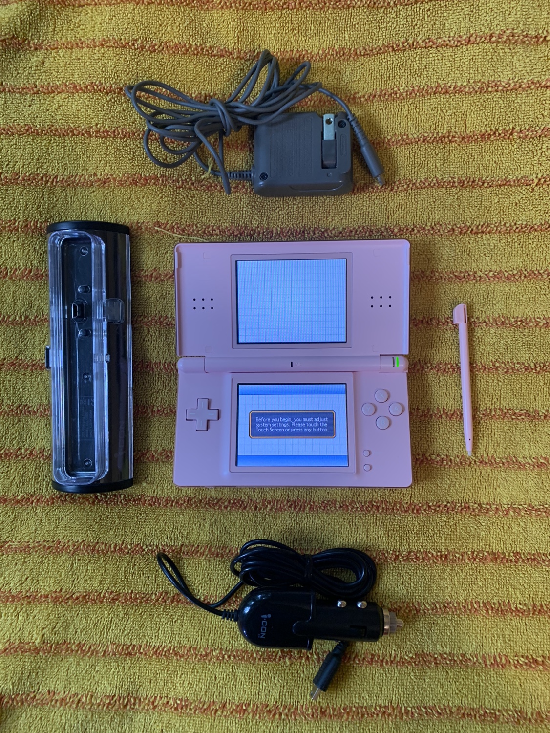 MINT DS Lite with extras
